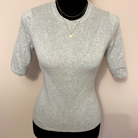 Banana Republic Tops - NWOT Banana Republic Knit 3/4 Sleeve Top